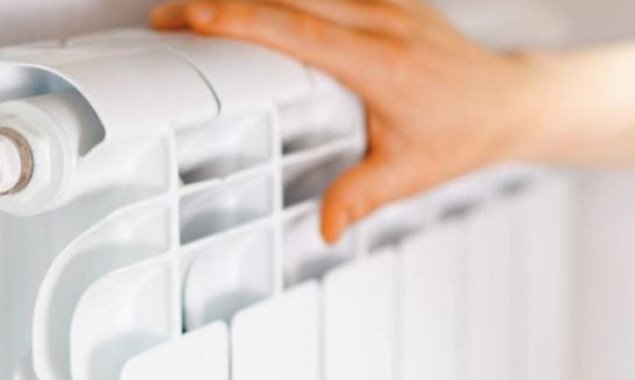 “Киевтеплоэнерго” попросили наладить отопление в холодных квартирах дома по улице Перова