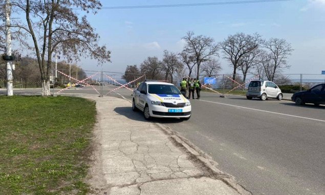 В Вышгороде городскую набережную закрыли для горожан, вход охраняет полиция