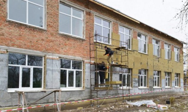 Иванковскую школу №2 не будут ремонтировать за счет денег ЦХОЯТ