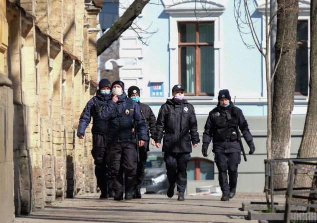 В Киеве за нарушение карантина составили уже 574 админпротокола, бюджет пополнился штрафами почти на 100 тысяч гривен (видео)
