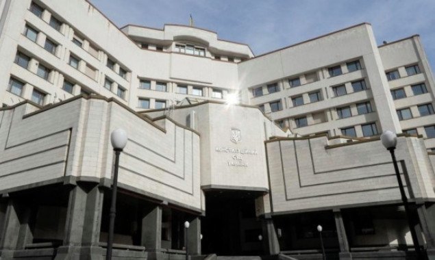 Конституционный суд взялся за депутатскую неприкосновенность с подачи “ОПЗЖ”