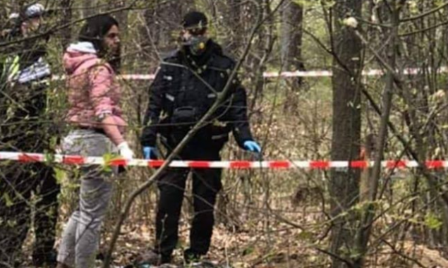 В лесополосе на Виноградаре в Киеве нашли останки мужчины