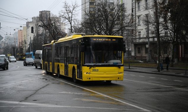 “Киевпастранс” объявил об изменениях маршрутов столичных автобусов и троллейбусов (схемы)