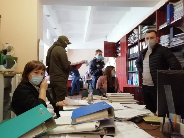 В Довженко-Центре заявили о проведении обысков полицией и СБУ (фото)