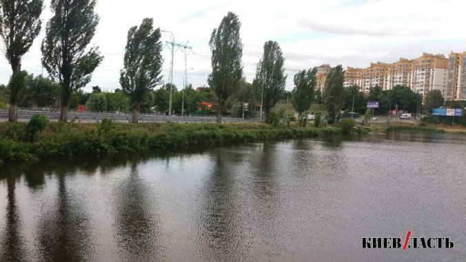 В Петропавлівській Борщагівці продовжать роботи з реконструкції мосту через річку Нивка
