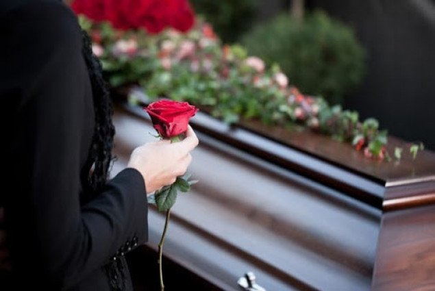 Столичные власти пообещали возмещать расходы на погребение умерших от COVID-19 по обращению родственников