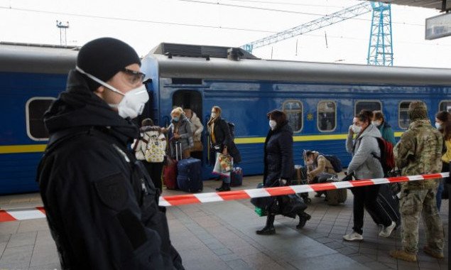 “Укрзализныця” открыла билетные кассы на вокзалах и анонсировала продажу билетов на поезда за 90 дней до даты отправления