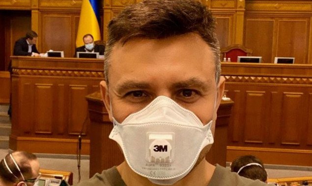 Нардеп Тищенко попросил Кличко обратиться за субвенцией на покупку масок по 20 грн за штуку для Святошино