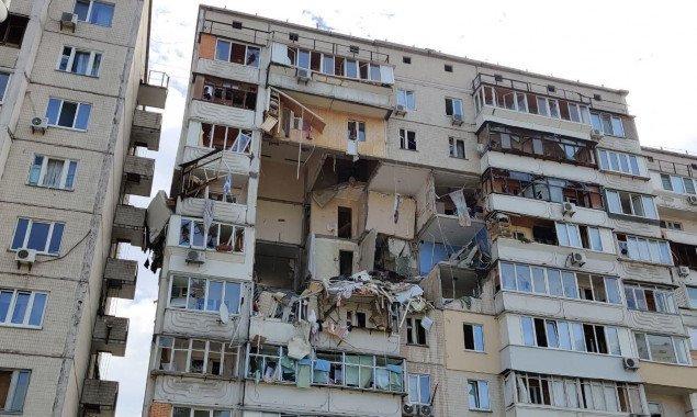 В “Киевгазе” признали, что перед взрывом дома на Позняках там снимались на поверку газовые счетчики
