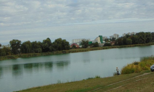 Фастовчанам не рекомендуют купаться в реке Унава