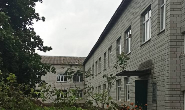 До кінця поточного року завершать капітальний ремонт школи у Макарівському районі