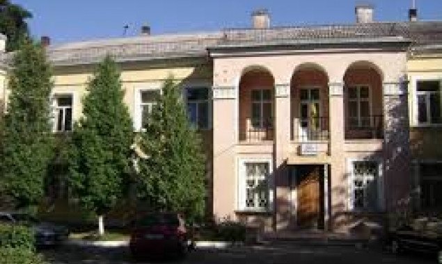 В киевскую больницу №10 и центр радиационной защиты больше не госпитализируют людей с COVID-19