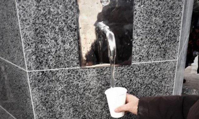 В Киеве пробы воды в 8 бюветах показали несоответствие нормативам  (адреса)
