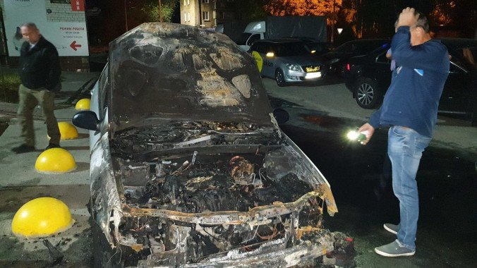 В Киеве сожгли автомобиль журналистов-расследователей (фото, видео)