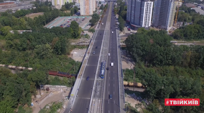 В Киеве полностью открыли проезд по Борщаговскому путепроводу (видео)