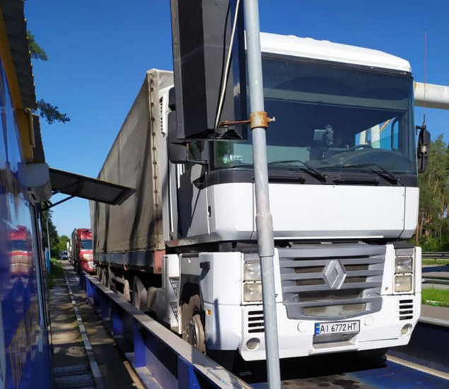 За неделю на въездах в Киев взвесили 5650 грузовиков