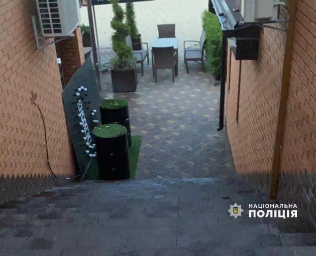 В одном из кафе Украинки произошла перестрелка между двумя группами неизвестных (видео)