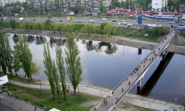 Прокуратура подозревает инженера технадзора столичного коммунального предприятия в причастности к некачественному ремонту Русановского канала