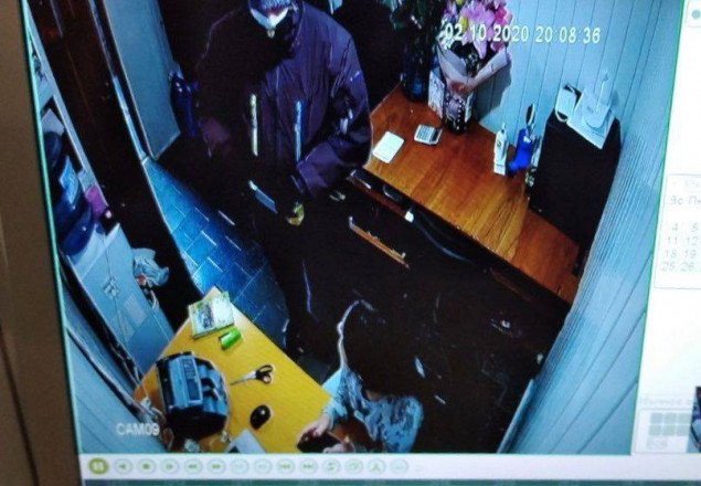 Правоохранители задержали мужчину по подозрению в убийстве администратора магазина на Соломенке