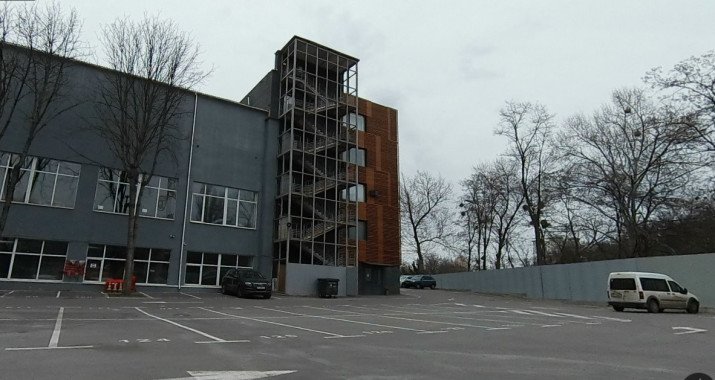 Возле Соломенского парка появится многоэтажный административно-производственный корпус