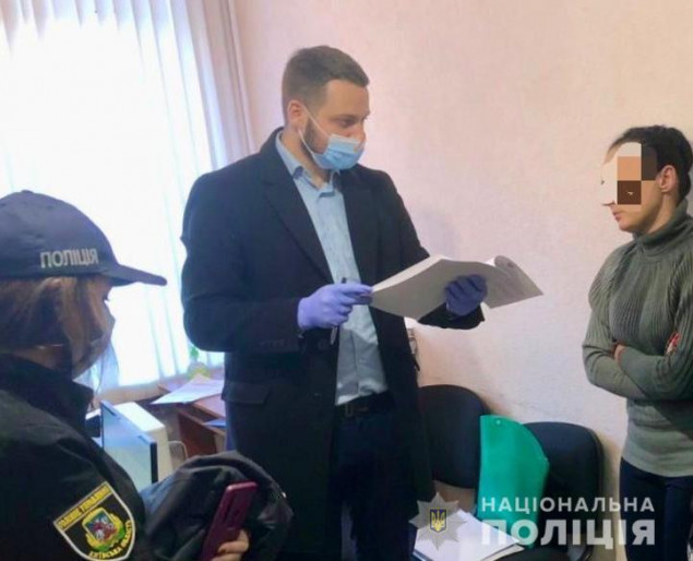 На Киевщине пресекли деятельность сети сбыта наркотиков и ликвидировали нарколабораторию (фото)