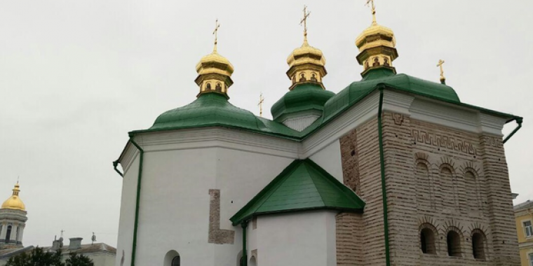 Киевскую церковь Спаса на Берестове закроют до апреля