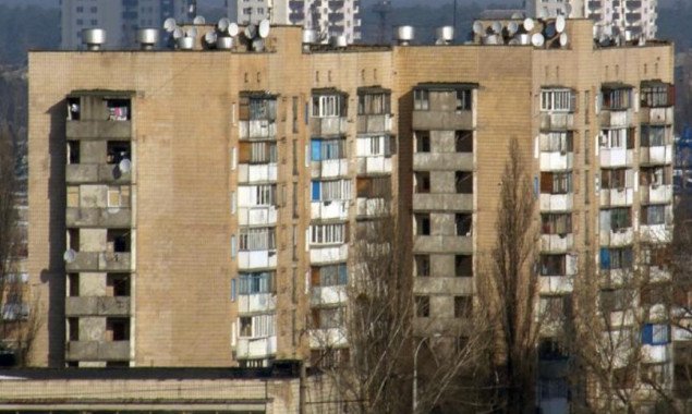 Четыре киевских общежития и спортшколу должны подключить к водопроводу до лета 2021 года