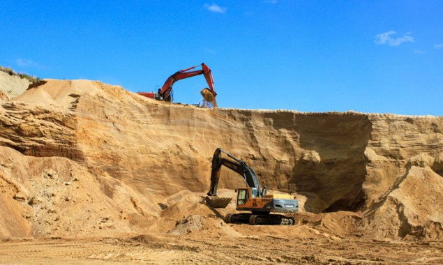 ВР одобрила усиление уголовной ответственности за незаконную добычу песка