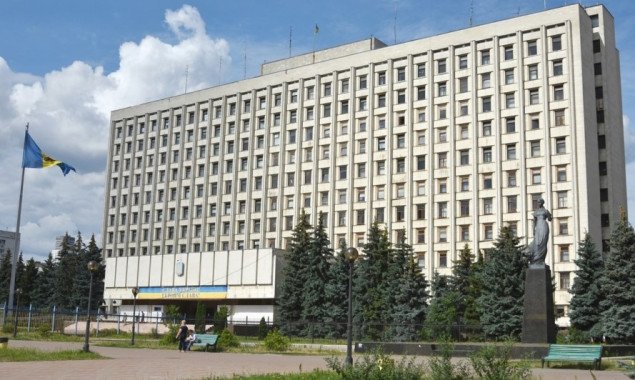 Киевоблсовет собирается заработать 290 млн гривен на приватизации всего 4 коммунальных объектов