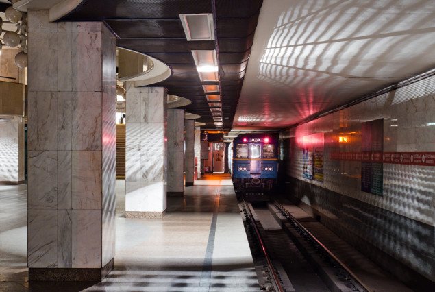 На платформах станций киевского метро установят 19 дефибрилляторов