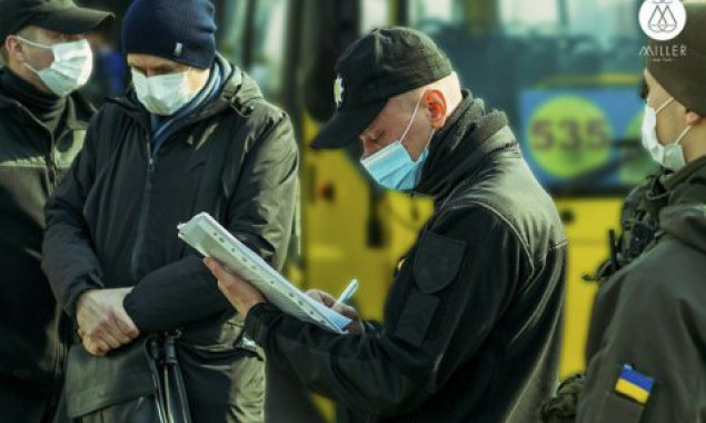 За выходные полиция закрыла в Украине более 1300 заведений за нарушение “карантина выходного дня”