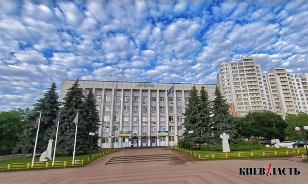 Здание Вышгородского горсовета на две недели закрывают на карантин из-за вспышки заболевания коронавирусом (документ)
