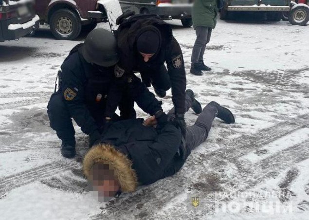 Руководителя коммунального предприятия Киевского облсовета задержали при получении взятки (фото)