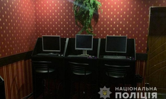 Полиция за сутки закрыла четыре подпольных игорных заведения в двух районах Киевщины
