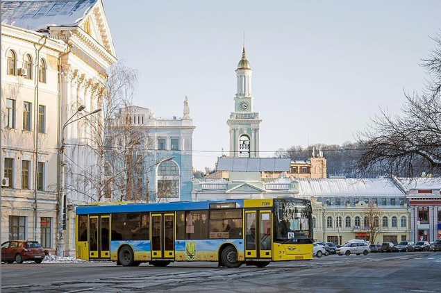 Общественный транспорт в Киеве работает с перебоями из-за непогоды