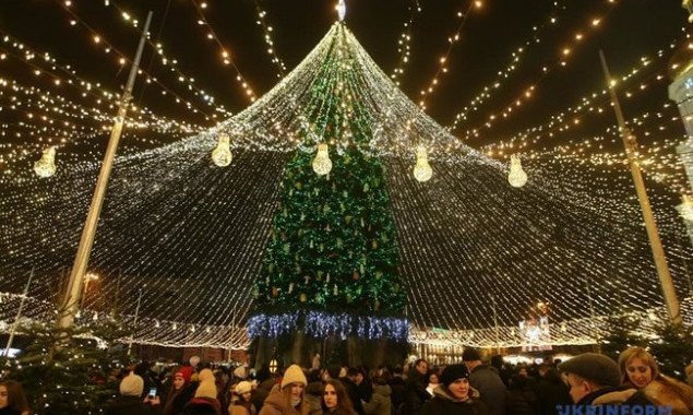 Новогодние локации Киева будут закрывать из-за несоблюдения противоэпедимических правил