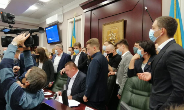 ЗМ і ЄС скликають позачергову сесію Київоблради через надвисокі тарифи на комуналку
