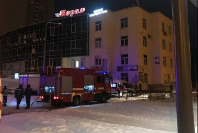 В Деснянском районе столицы из-за пожара в ТРЦ погиб мужчина