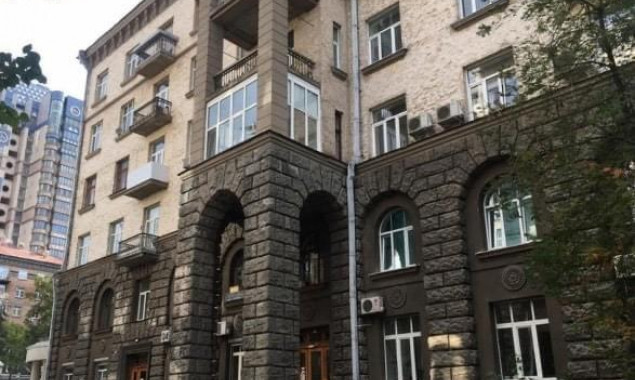 Дело подозреваемых в рейдерстве квартиры на Банковой в Киеве передано в суд