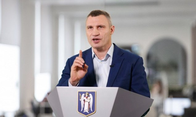 Виталий Кличко показал, как Киев освобождают от снега