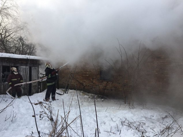 На Киевщине при ликвидации пожара обнаружили тело мужчины