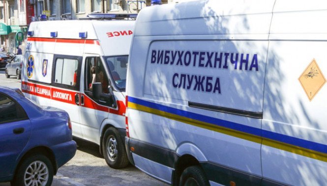 В Киеве полиция проверяет информацию о минировании десяти ТРЦ и одного отеля (видео)