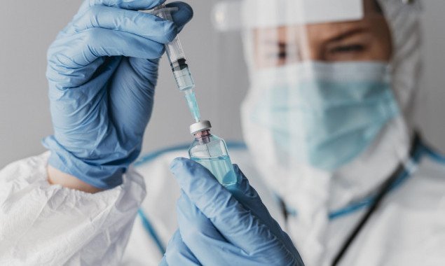 Понад тисячу жителів Київщини вже вакцинувались проти коронавірусу