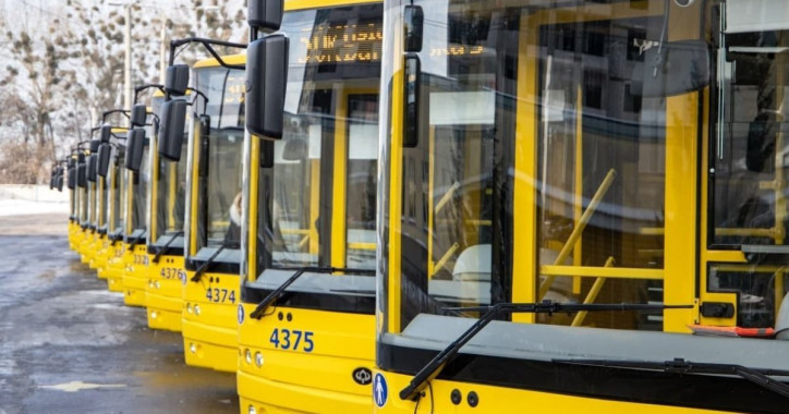 Руководство КП “Киевпастранс” попросили сообщить о ходе строительства троллейбусной линии от метро “Академгородок” до Новобеличей