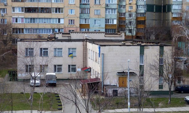 Депутат Киевсовета поинтересовался у Кличко сроками завершения реконструкции нежилого здания на улице Мостицкой