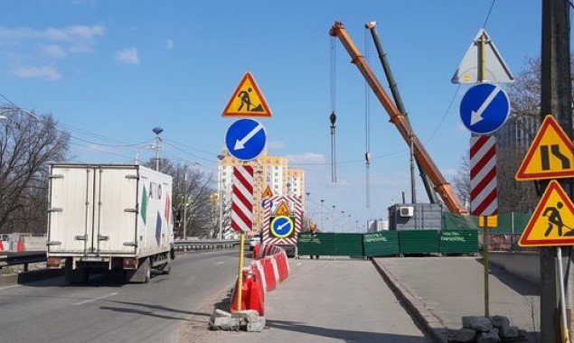 С завтрашнего дня на Индустриальном путепроводе в Киеве частично ограничат движение в сторону Борщаговки