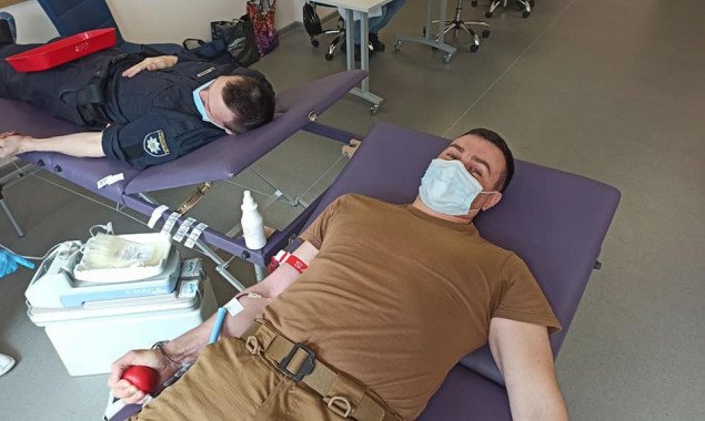 Киевская Академия патрульной полиции обеспечила 54 литра донорской крови (фото)