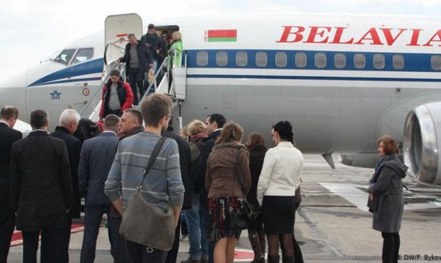 Украина прекращает авиасообщение с Беларусью с 26 мая