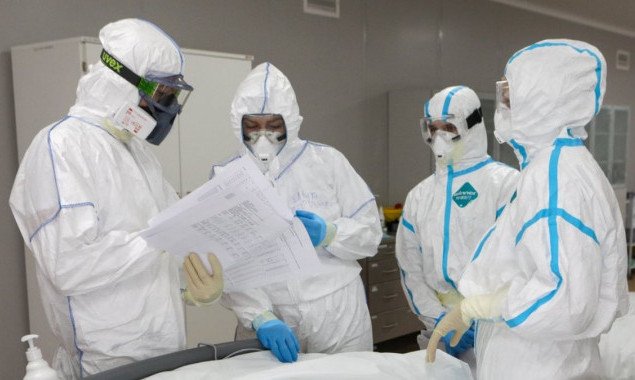 В Киеве за минувшие сутки выявили две сотни новых носителей коронавируса