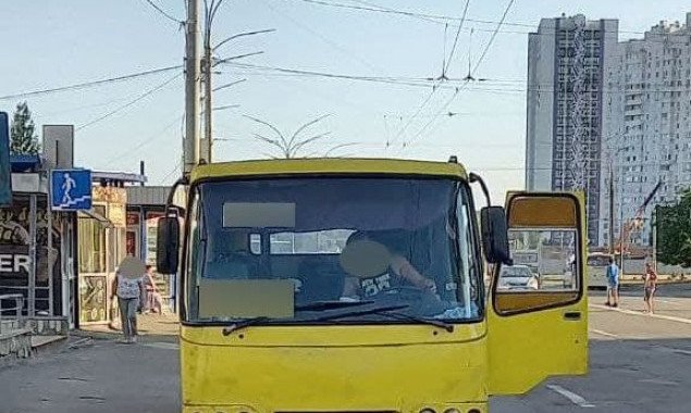 В Киеве выявили двух пьяных водителей маршруток (фото)